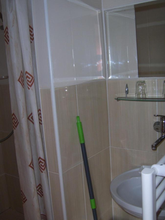 Penzion Zlata Rybka Podhajska Ngoại thất bức ảnh